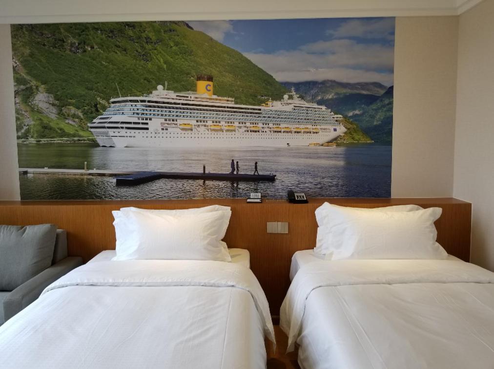Linjiang International Cruise Hotel Baoyang Road Shanghai Esterno foto